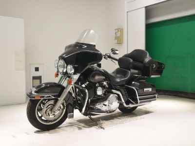 Harley-Davidson Electra Glide FLHTC1450 2005