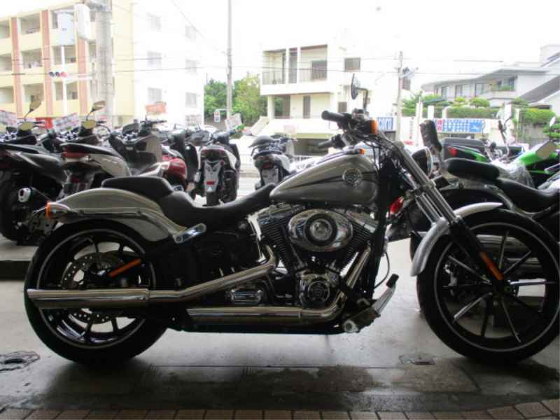 Harley-Davidson Street Bob FXDB1580 2015