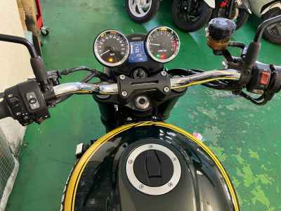 Kawasaki Z900RS 2024