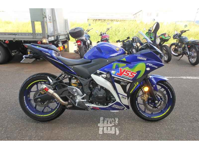 Yamaha YZF-R25 2015