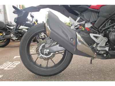 Honda CB250R 2018