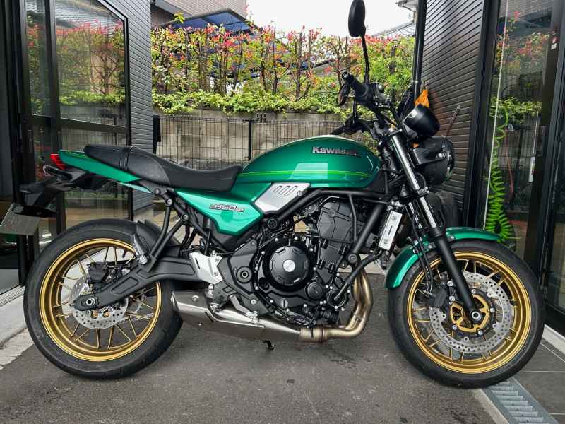 Kawasaki Z650RS 2025