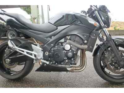 Suzuki GSR400 2009