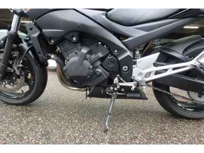 Suzuki GSR400 2009