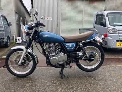 Yamaha SR400 2020
