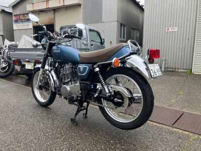 Yamaha SR400 2020