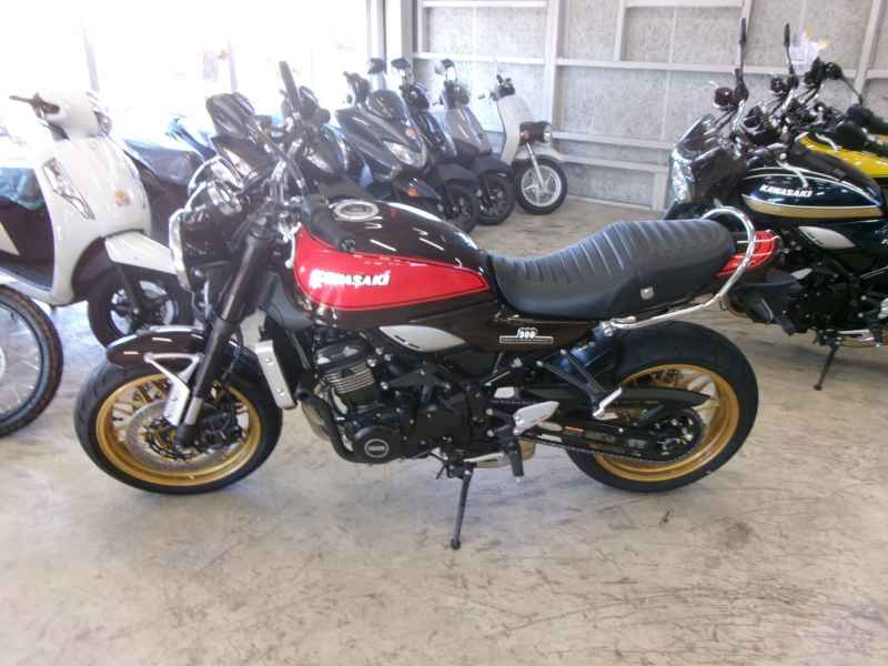 Kawasaki Z900RS 2022