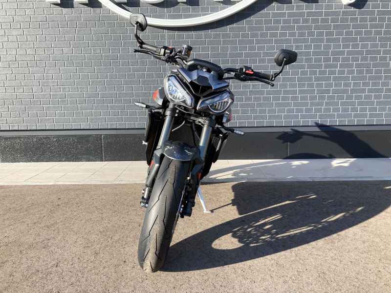 Triumph Street Triple 2024