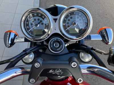 Triumph Bonneville T120 2024