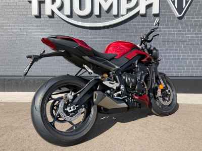 Triumph Street Triple 2024