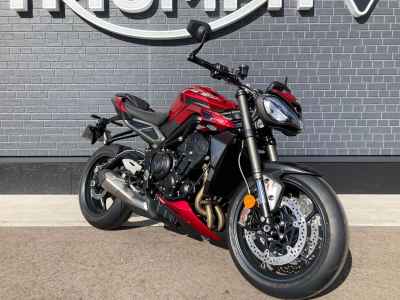 Triumph Street Triple 2024
