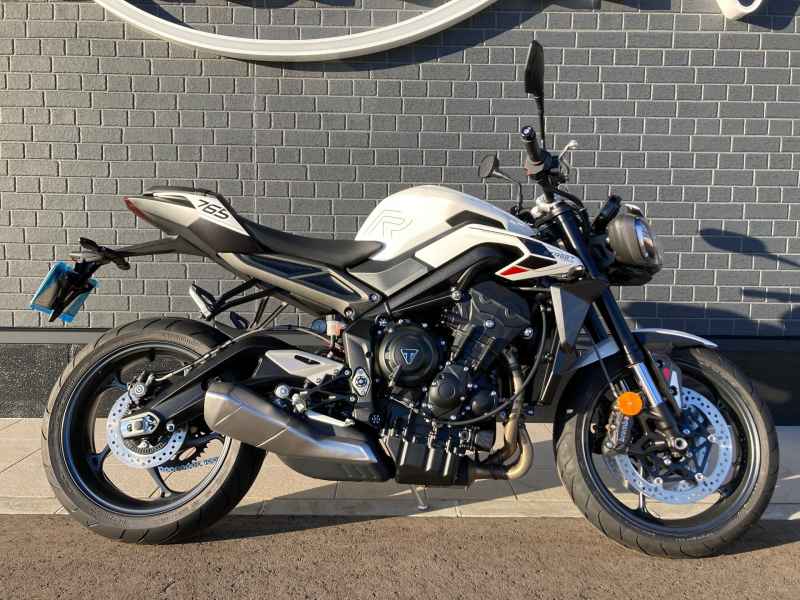 Triumph Street Triple R 2024