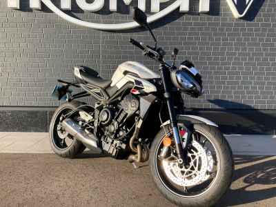 Triumph Street Triple R 2024