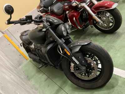 Triumph Rocket III 2022