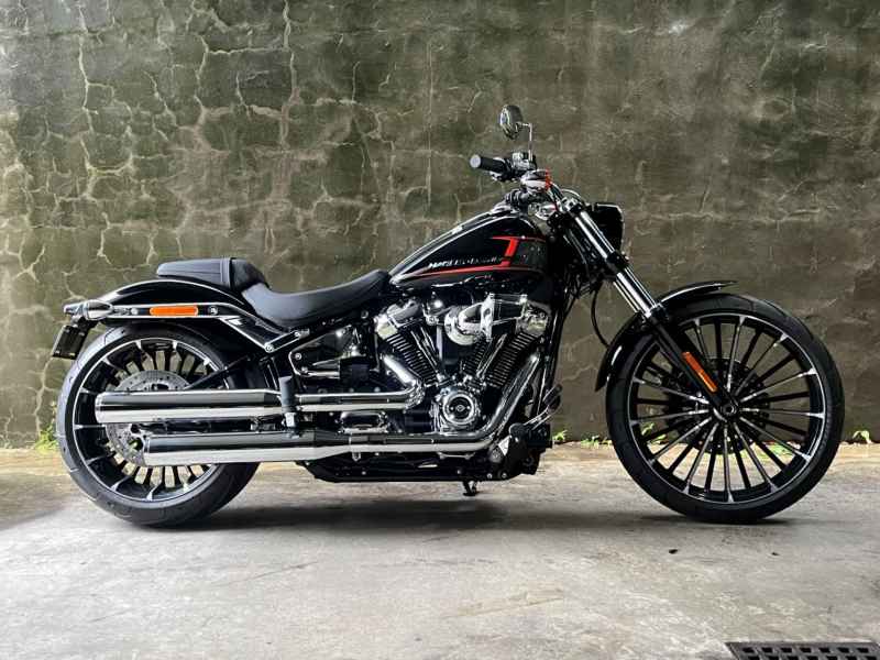 Harley-Davidson Breakout FXBR117 2025