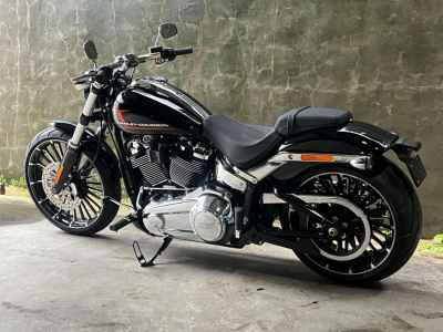 Harley-Davidson Breakout FXBR117 2025