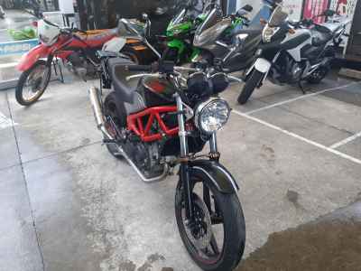 Honda VTR250 2005