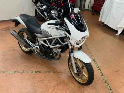 Honda VTR250 2011