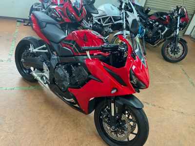 Honda CBR650R 2024