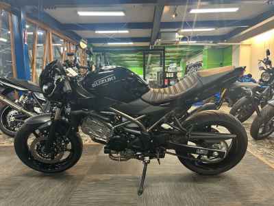 Suzuki SV650S 2022