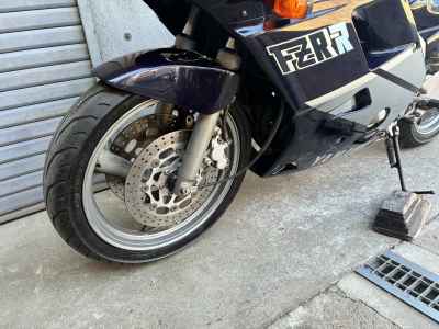 Yamaha FZR250R 1989