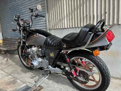 Suzuki GSX400F 2009