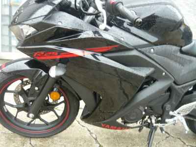 Yamaha YZF-R25 2015