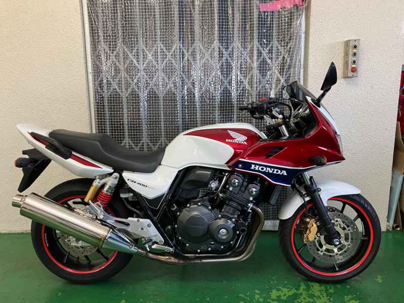 Honda CB400SFV 2016