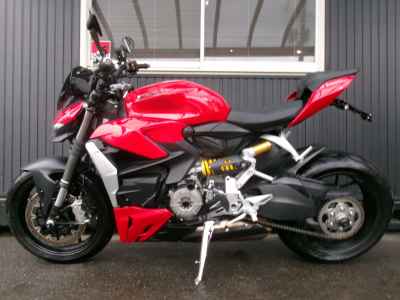 Ducati Streetfighter V2 2022