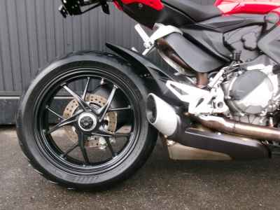 Ducati Streetfighter V2 2022