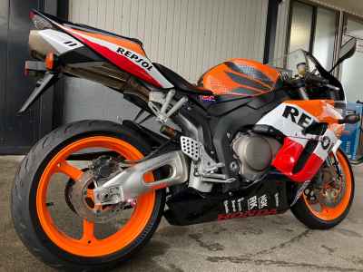 Honda CBR1000RR 2005
