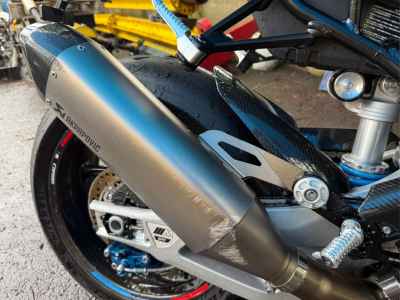 BMW M1000RR 2023