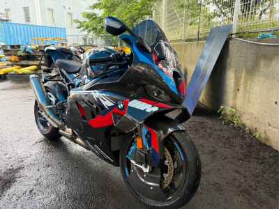 BMW M1000RR 2023