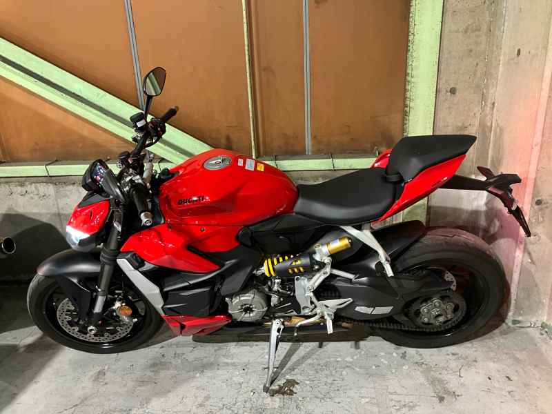 Ducati Streetfighter V2 2023
