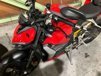 Ducati Streetfighter V2 2023