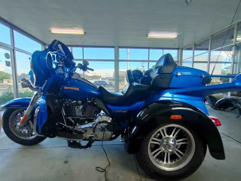 Harley-Davidson Electra Glide FLHTCU103 Trike 2016