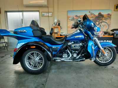 Harley-Davidson Electra Glide FLHTCU103 Trike 2016