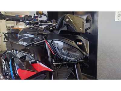 BMW M1000R 2025