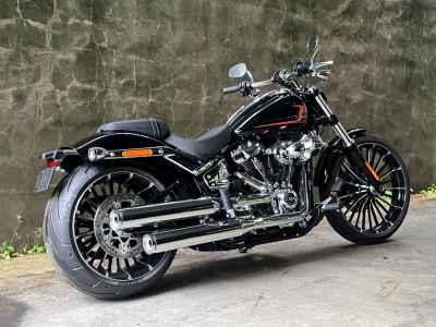 Harley-Davidson Breakout FXBR117 2025