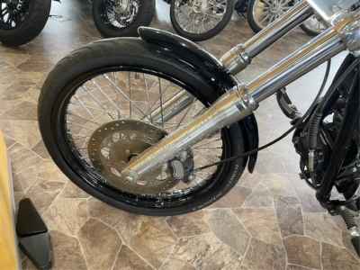 Harley-Davidson Wide Glide FXDWG1580 2011