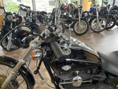 Harley-Davidson Wide Glide FXDWG1580 2011