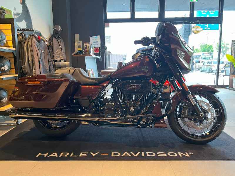 Harley-Davidson Street Glide FLHXSE1800 2025