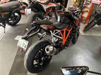 KTM 1290 Super Duke R 2014