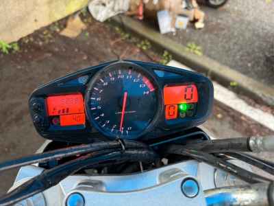 Suzuki GSR400 2008
