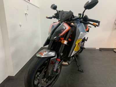 KTM 1290 Super Duke R 2021
