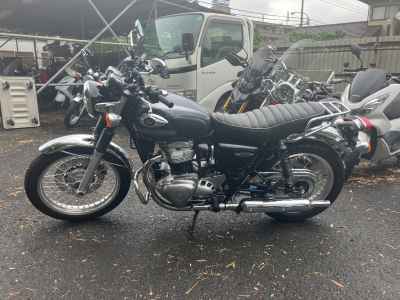 Kawasaki W800 2023