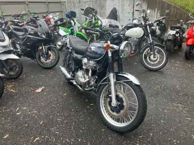 Kawasaki W800 2023