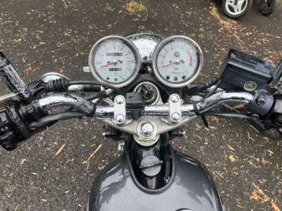Yamaha SR400 FINAL Edition 2021