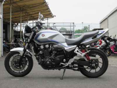 Honda CB1300SF 2024
