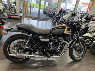 Kawasaki W800 Cafe 2022